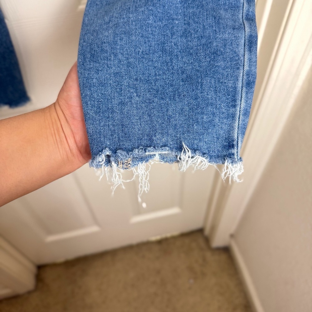 PAIGE Verdugo Ankle Blue Distressed Crop Skinny Jeans - Picture 7 of 7